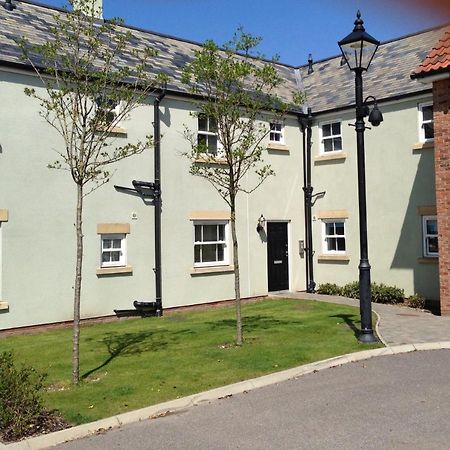 Sunrise Corner, The Bay Filey, Wi-Fi, Pets, Pool Apartment Екстериор снимка
