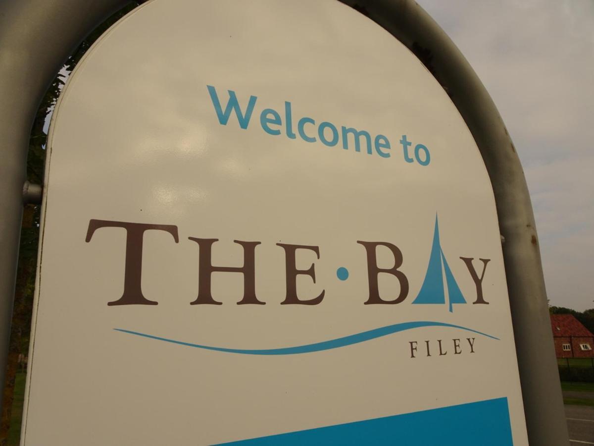 Sunrise Corner, The Bay Filey, Wi-Fi, Pets, Pool Apartment Екстериор снимка