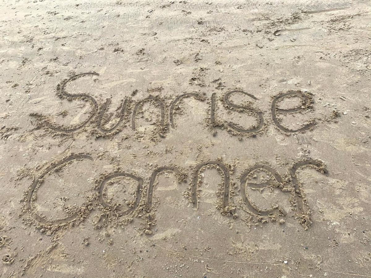 Sunrise Corner, The Bay Filey, Wi-Fi, Pets, Pool Apartment Екстериор снимка